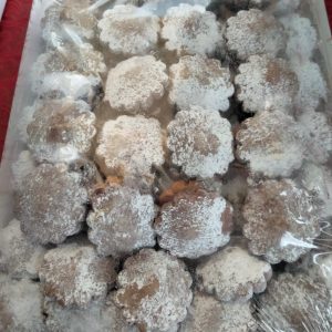 Biscotti accoppiati con crema al cacao